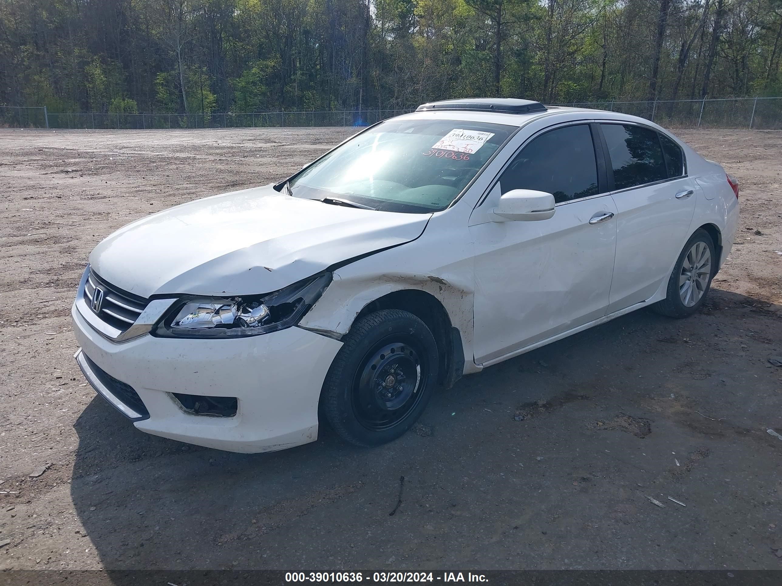 Photo 1 VIN: 1HGCR2F84FA245755 - HONDA ACCORD 