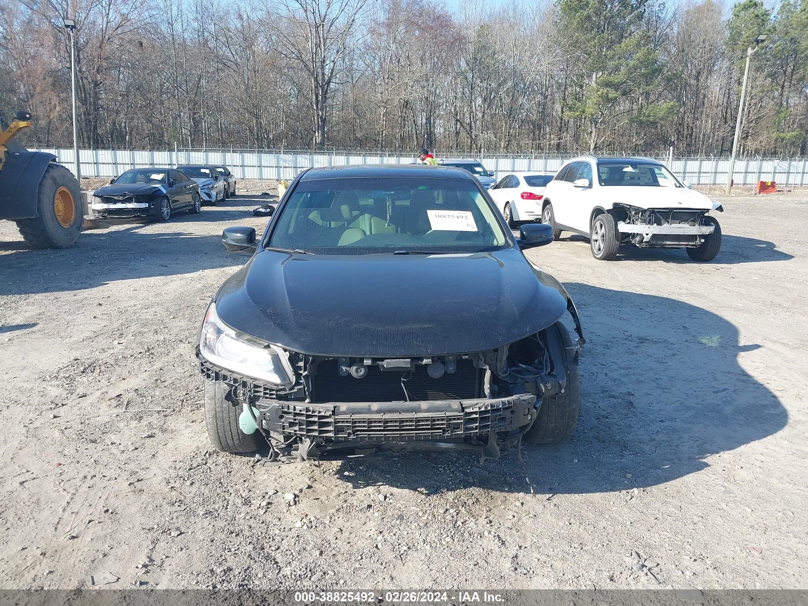 Photo 12 VIN: 1HGCR2F84GA123012 - HONDA ACCORD 