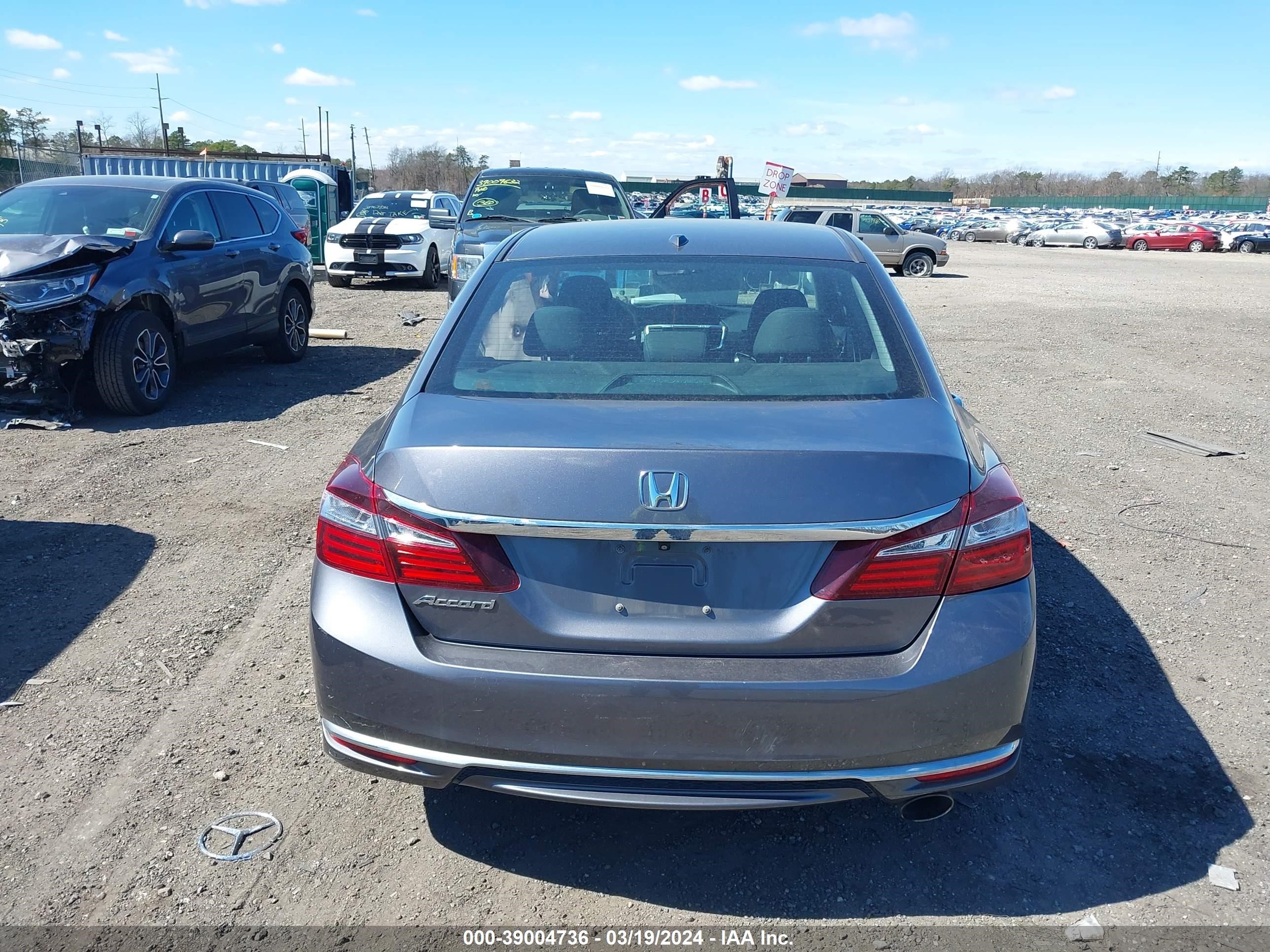 Photo 15 VIN: 1HGCR2F84GA149626 - HONDA ACCORD 