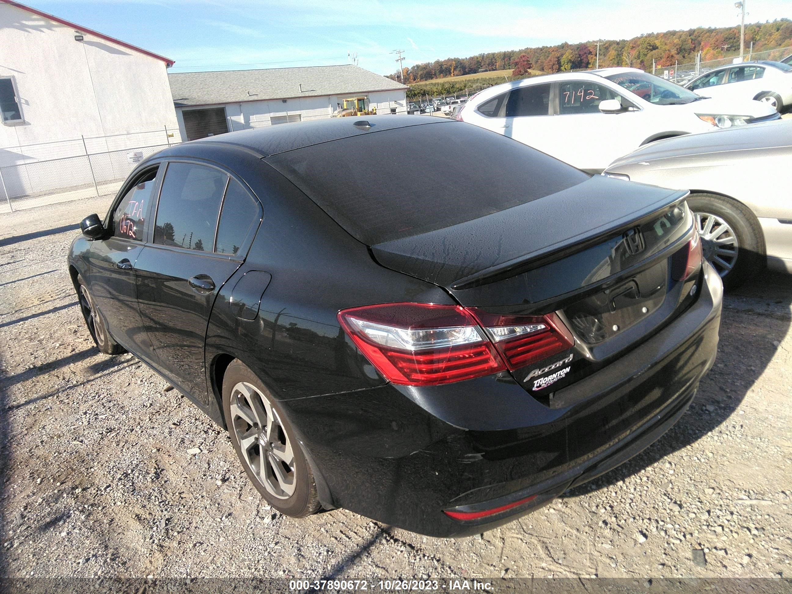 Photo 2 VIN: 1HGCR2F84GA177071 - HONDA ACCORD 