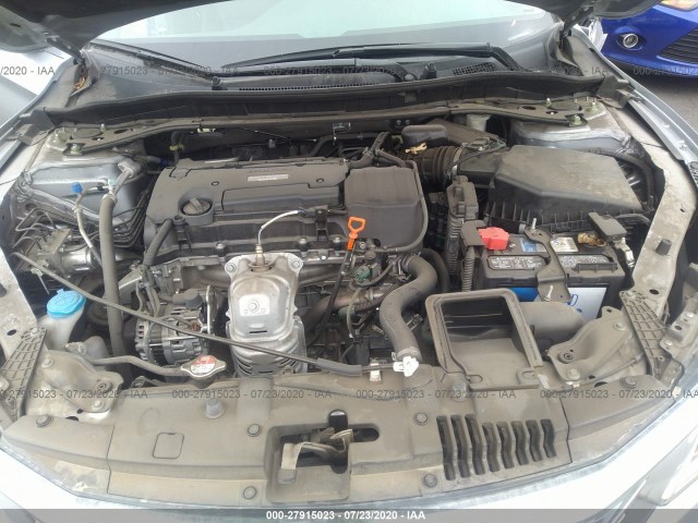 Photo 9 VIN: 1HGCR2F84HA021209 - HONDA ACCORD SEDAN 