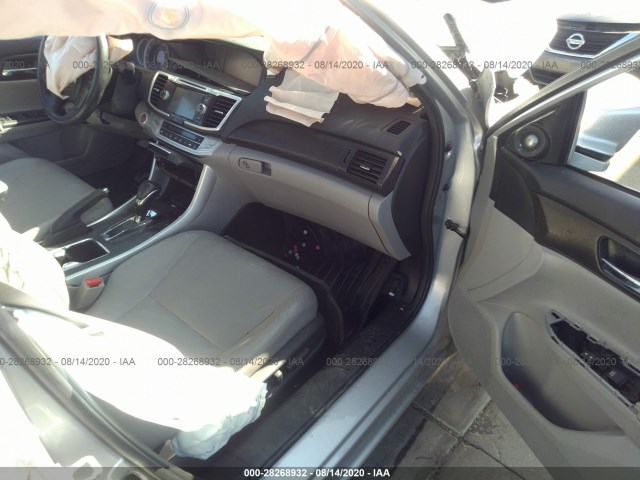 Photo 4 VIN: 1HGCR2F85DA009483 - HONDA ACCORD SDN 