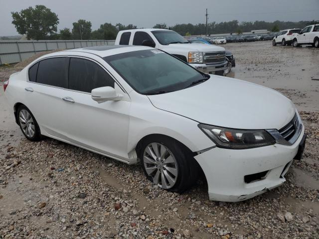 Photo 3 VIN: 1HGCR2F85DA018829 - HONDA ACCORD 