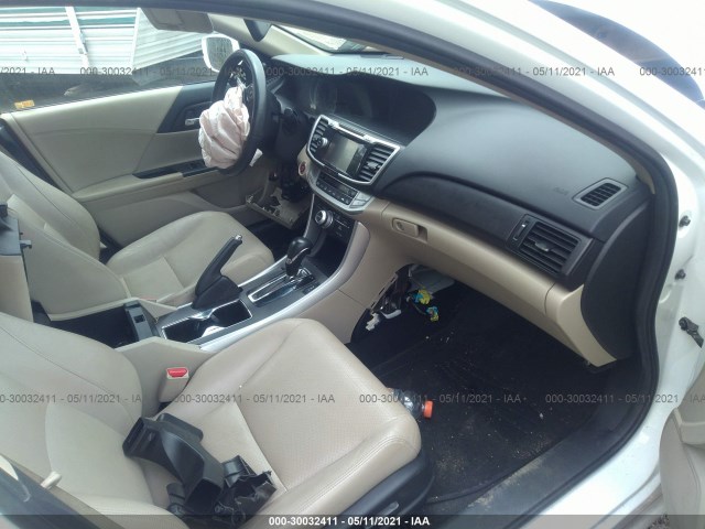 Photo 4 VIN: 1HGCR2F85DA022914 - HONDA ACCORD SDN 