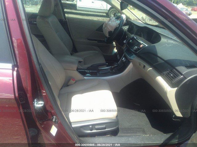 Photo 4 VIN: 1HGCR2F85DA134841 - HONDA ACCORD SDN 