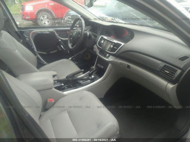 Photo 4 VIN: 1HGCR2F85DA182047 - HONDA ACCORD SDN 