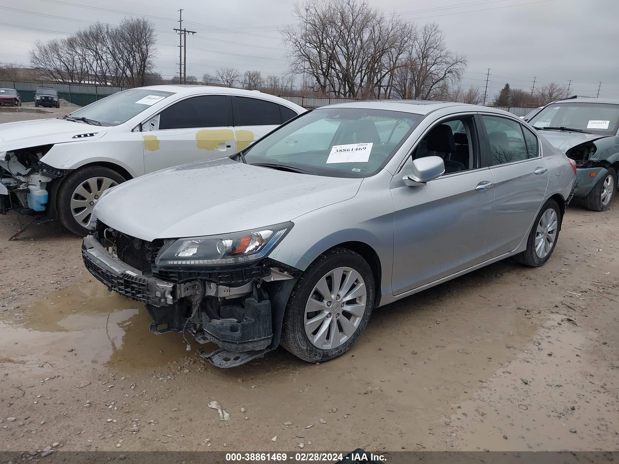 Photo 1 VIN: 1HGCR2F85DA204032 - HONDA ACCORD 