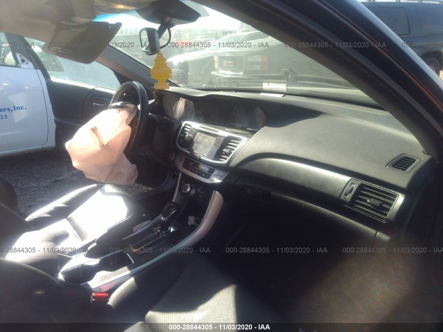 Photo 4 VIN: 1HGCR2F85DA216732 - HONDA ACCORD SDN 