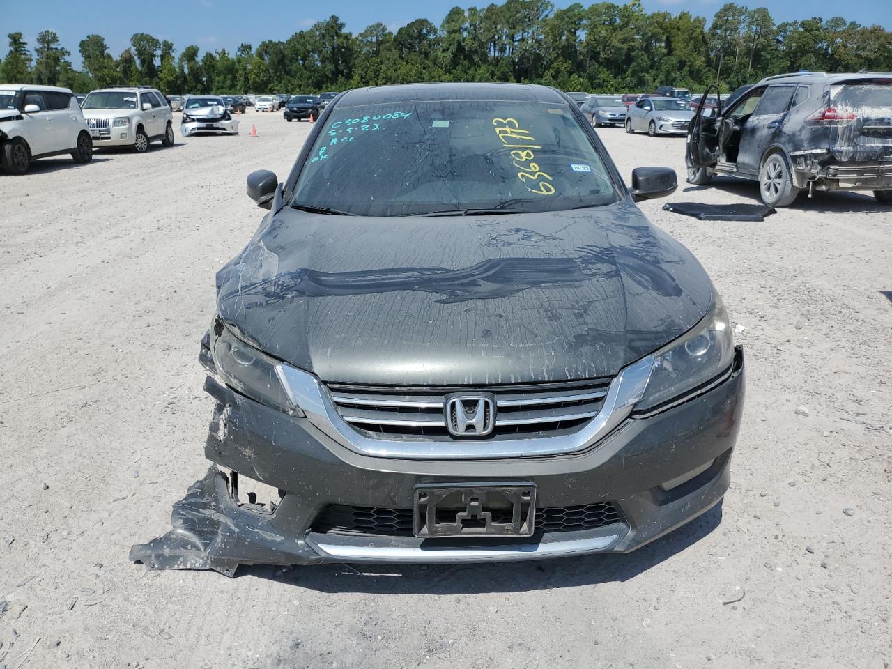 Photo 4 VIN: 1HGCR2F85EA031288 - HONDA ACCORD 