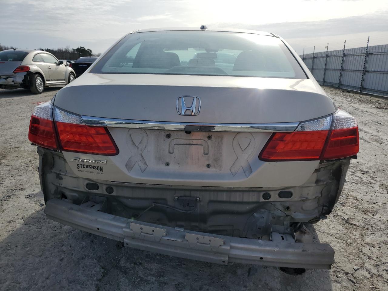 Photo 5 VIN: 1HGCR2F85EA106507 - HONDA ACCORD 