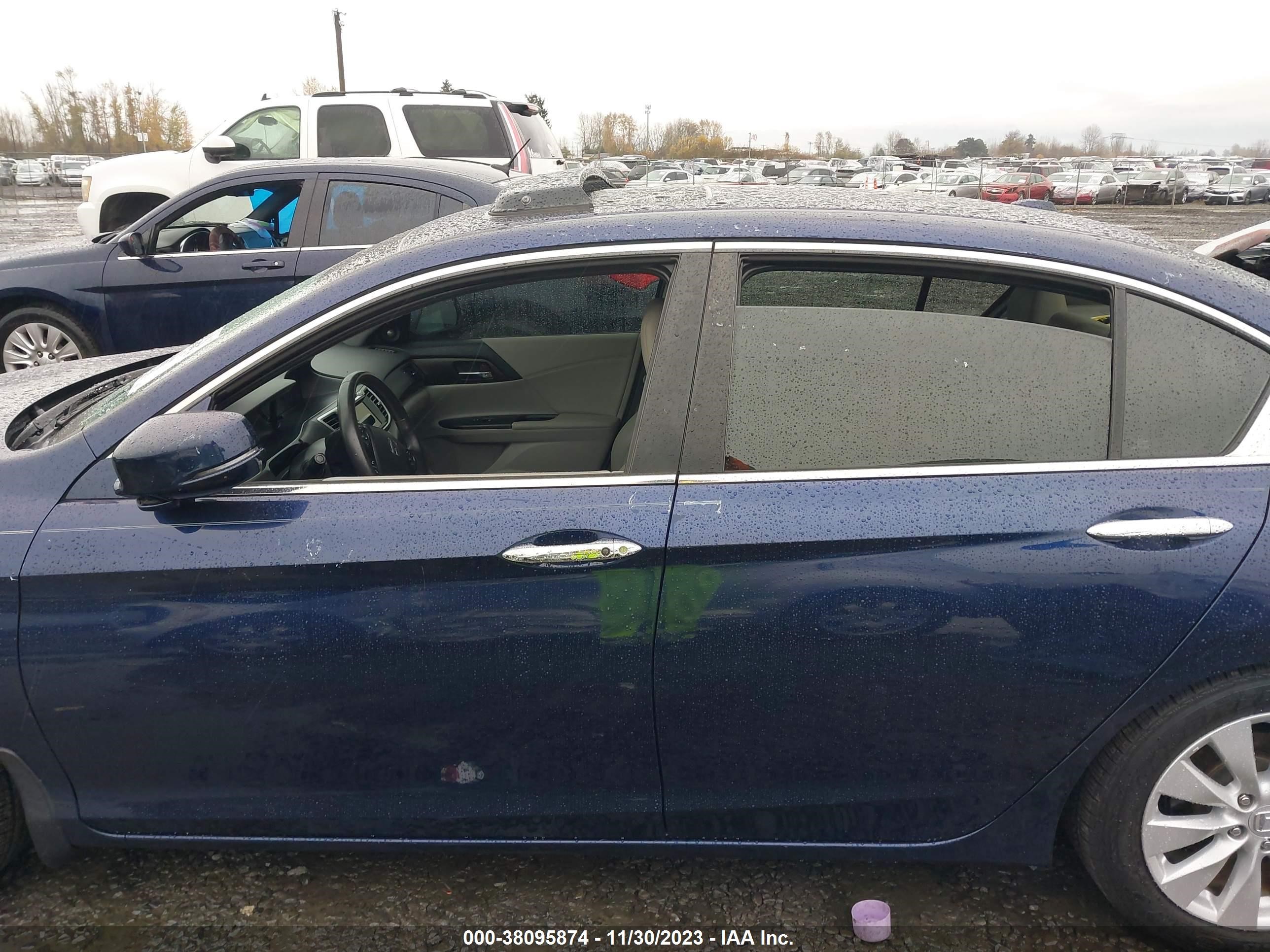 Photo 13 VIN: 1HGCR2F85EA152144 - HONDA ACCORD 