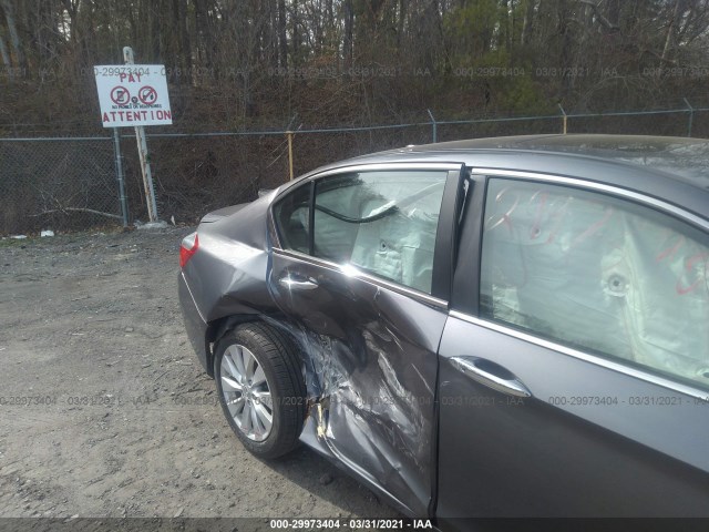 Photo 5 VIN: 1HGCR2F85EA303354 - HONDA ACCORD SEDAN 