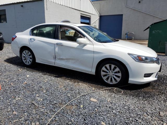 Photo 3 VIN: 1HGCR2F85EA308117 - HONDA ACCORD 