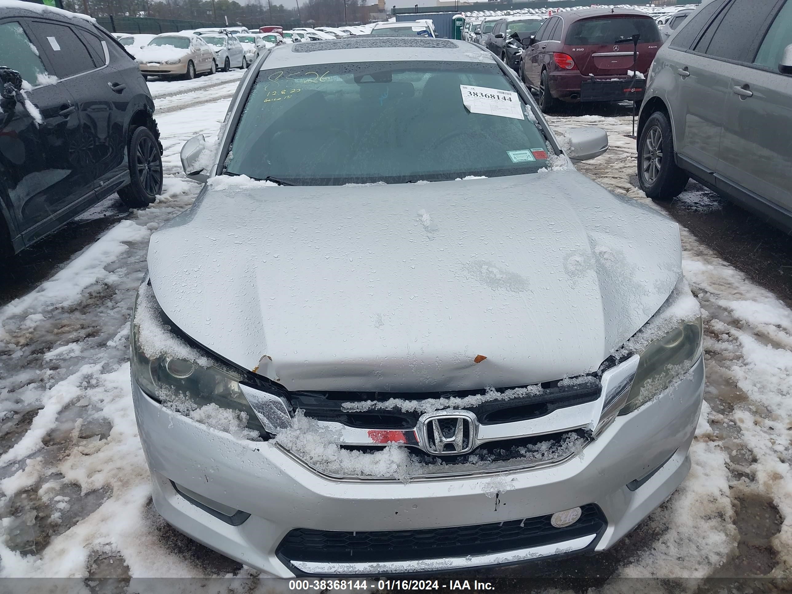 Photo 11 VIN: 1HGCR2F85FA015786 - HONDA ACCORD 