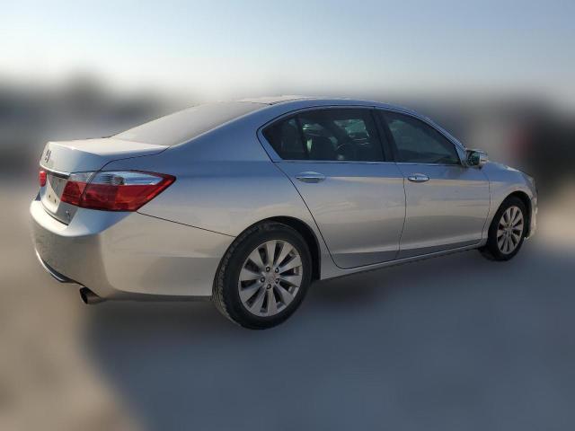 Photo 2 VIN: 1HGCR2F85FA033818 - HONDA ACCORD 