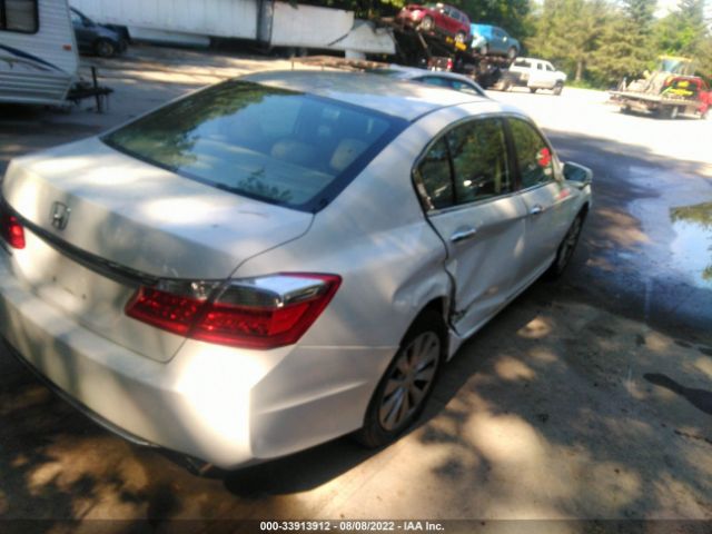 Photo 3 VIN: 1HGCR2F85FA104385 - HONDA ACCORD SEDAN 