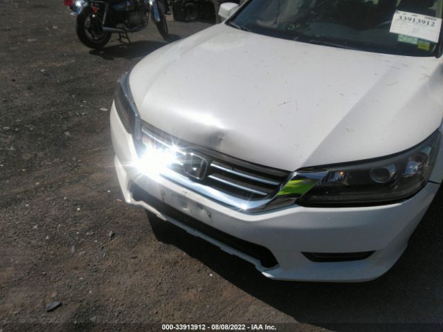 Photo 5 VIN: 1HGCR2F85FA104385 - HONDA ACCORD SEDAN 