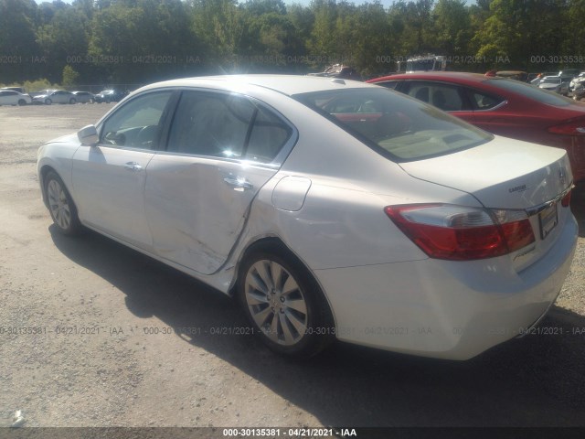 Photo 2 VIN: 1HGCR2F85FA129898 - HONDA ACCORD SEDAN 