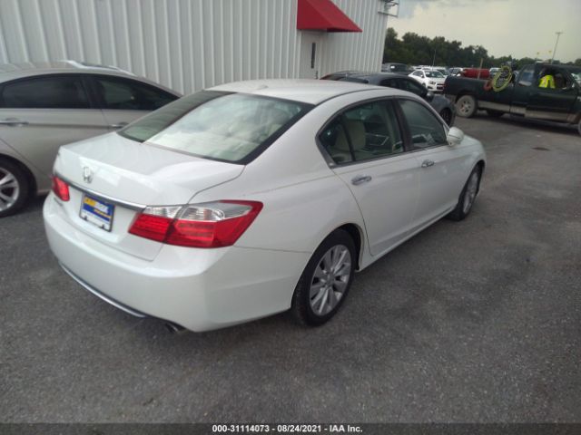 Photo 3 VIN: 1HGCR2F85FA129898 - HONDA ACCORD SEDAN 