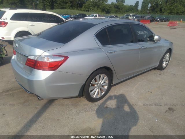 Photo 3 VIN: 1HGCR2F85FA132543 - HONDA ACCORD SEDAN 