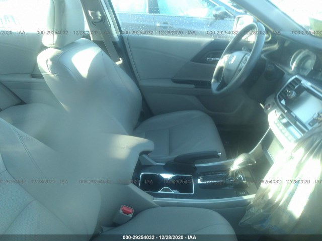 Photo 4 VIN: 1HGCR2F85FA155014 - HONDA ACCORD SEDAN 