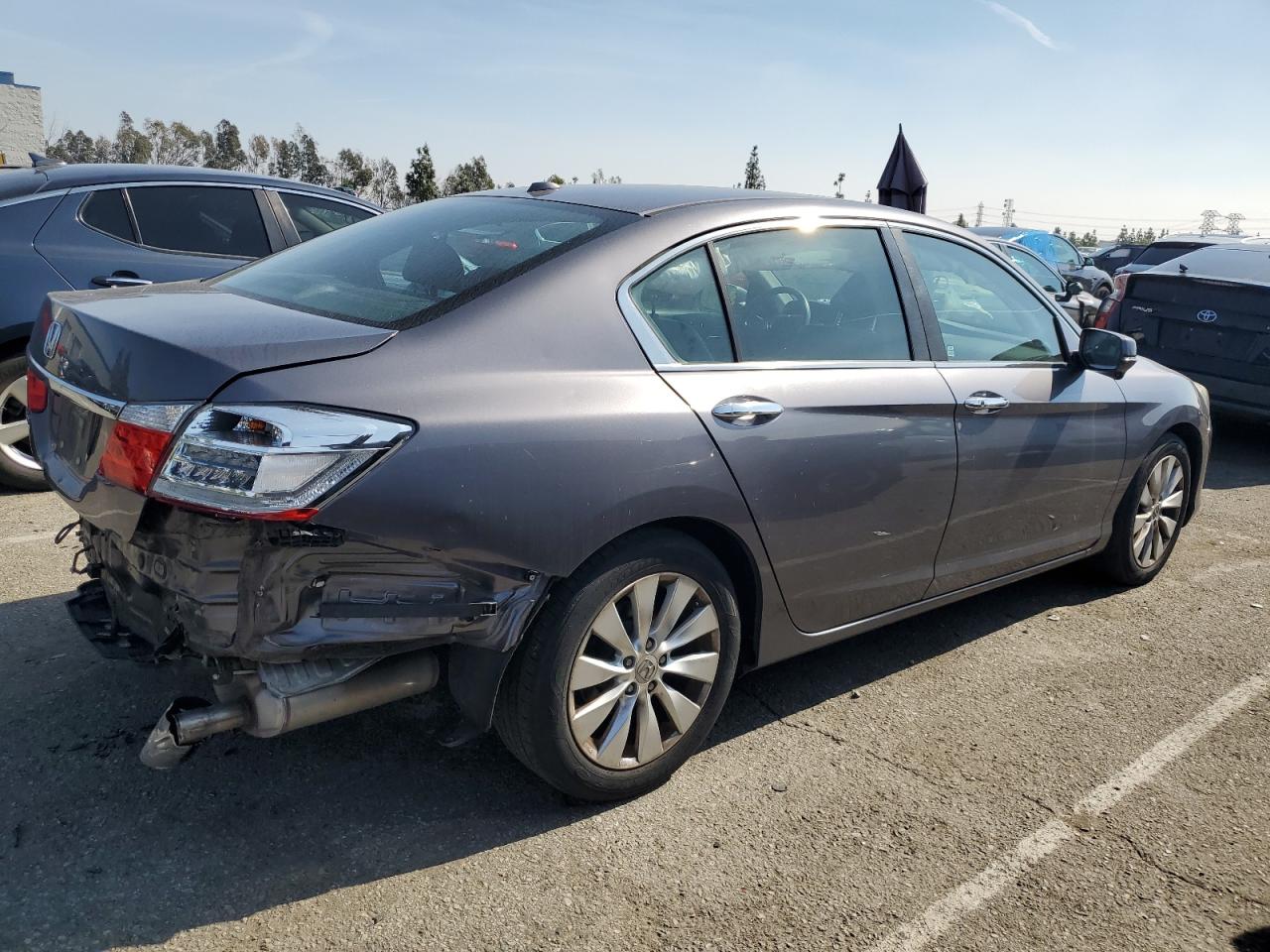 Photo 2 VIN: 1HGCR2F85FA249314 - HONDA ACCORD 