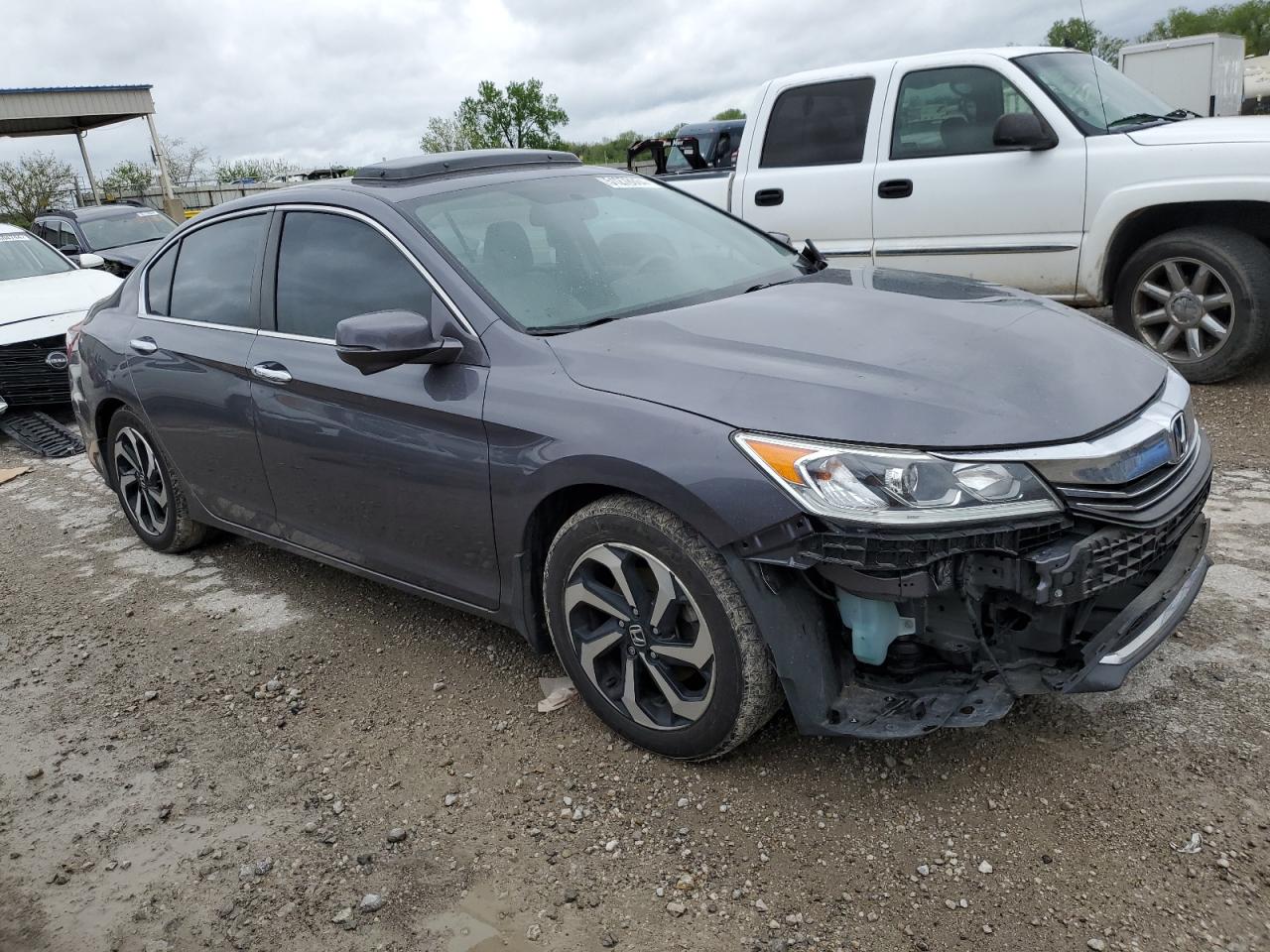 Photo 3 VIN: 1HGCR2F85GA055092 - HONDA ACCORD 