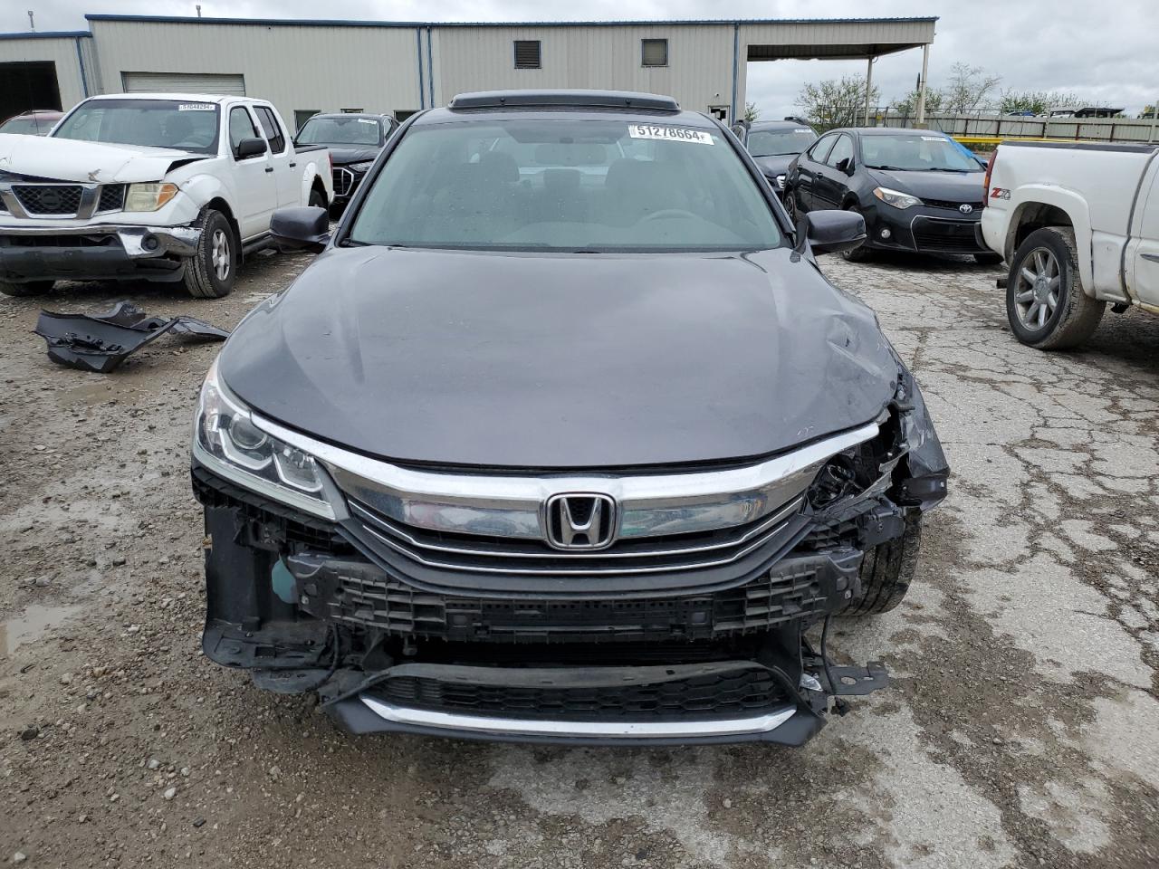 Photo 4 VIN: 1HGCR2F85GA055092 - HONDA ACCORD 