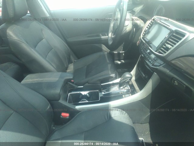 Photo 4 VIN: 1HGCR2F85GA194414 - HONDA ACCORD SEDAN 