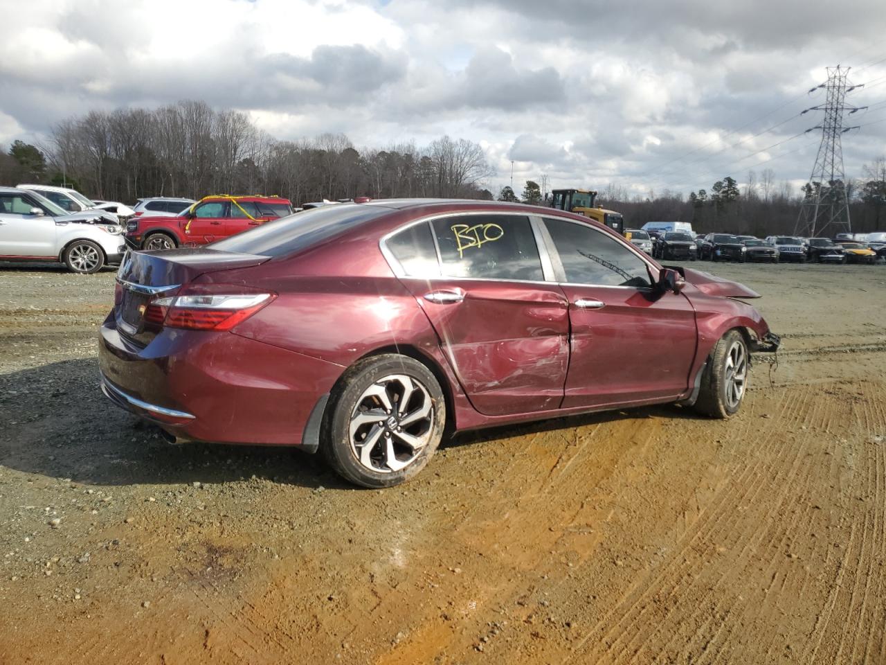 Photo 2 VIN: 1HGCR2F85HA055319 - HONDA ACCORD 