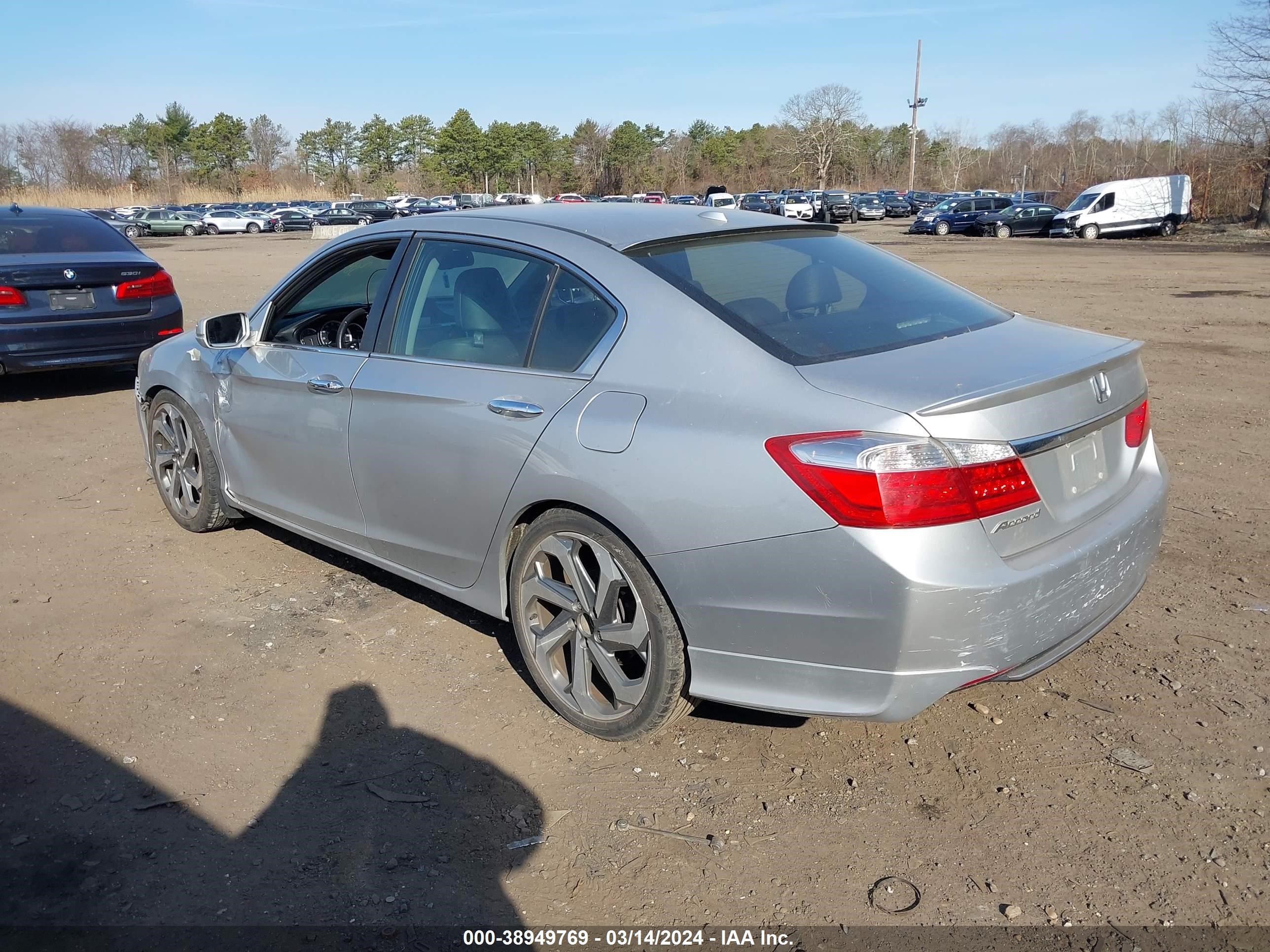 Photo 2 VIN: 1HGCR2F86DA016846 - HONDA ACCORD 