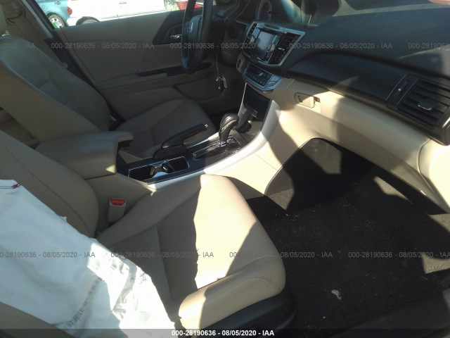 Photo 4 VIN: 1HGCR2F86DA169503 - HONDA ACCORD SDN 