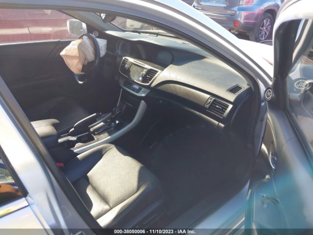 Photo 4 VIN: 1HGCR2F86DA178301 - HONDA ACCORD 