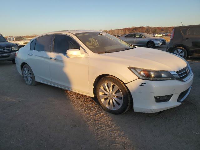 Photo 3 VIN: 1HGCR2F86EA105995 - HONDA ACCORD 