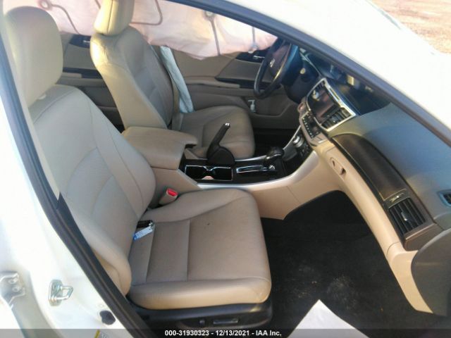 Photo 4 VIN: 1HGCR2F86EA188912 - HONDA ACCORD SEDAN 