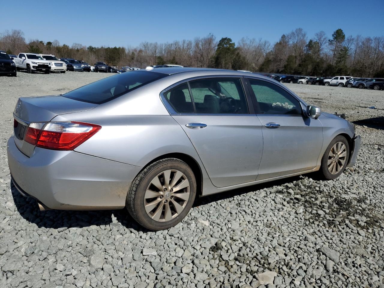 Photo 2 VIN: 1HGCR2F86EA206907 - HONDA ACCORD 