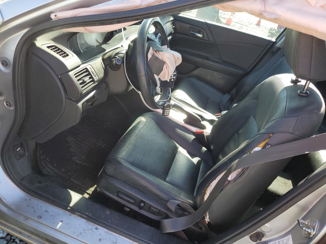 Photo 6 VIN: 1HGCR2F86EA206907 - HONDA ACCORD 