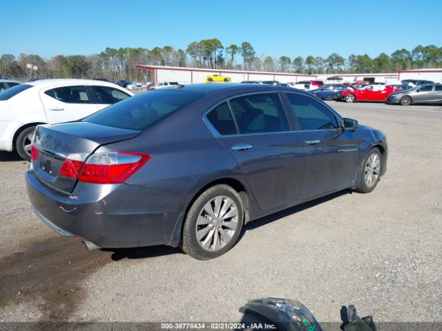 Photo 3 VIN: 1HGCR2F86FA000682 - HONDA ACCORD 