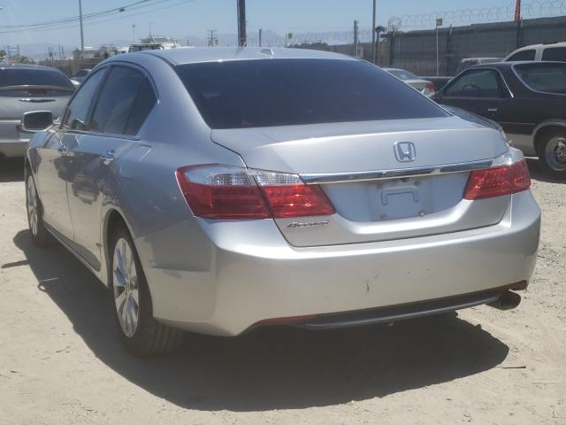 Photo 2 VIN: 1HGCR2F86FA135578 - HONDA ACCORD SEDAN 