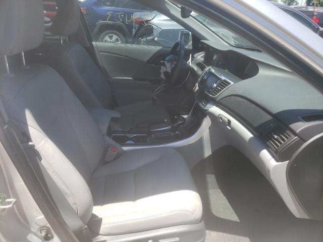 Photo 4 VIN: 1HGCR2F86FA135578 - HONDA ACCORD SEDAN 