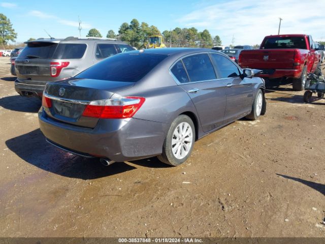 Photo 3 VIN: 1HGCR2F86FA161355 - HONDA ACCORD 