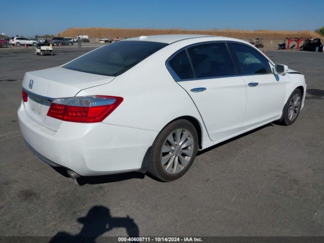 Photo 3 VIN: 1HGCR2F86FA214068 - HONDA ACCORD 