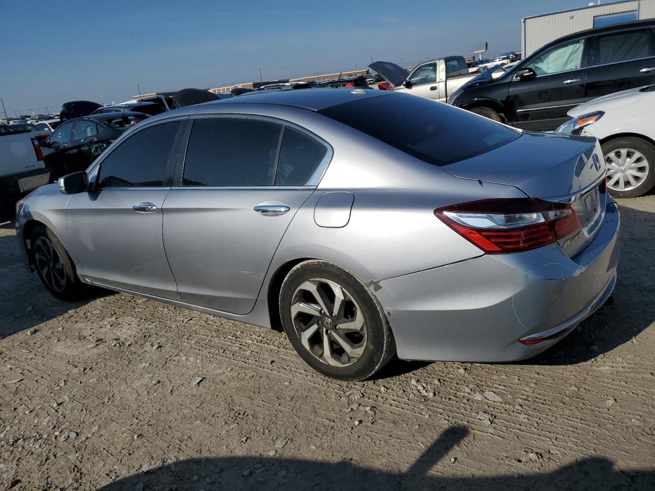 Photo 1 VIN: 1HGCR2F86GA149546 - HONDA ACCORD 