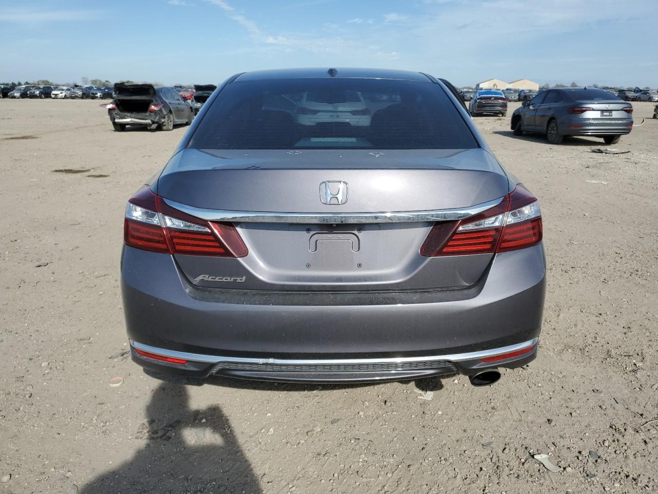 Photo 5 VIN: 1HGCR2F86GA150678 - HONDA ACCORD 