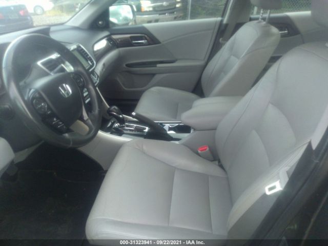 Photo 4 VIN: 1HGCR2F86GA190873 - HONDA ACCORD SEDAN 