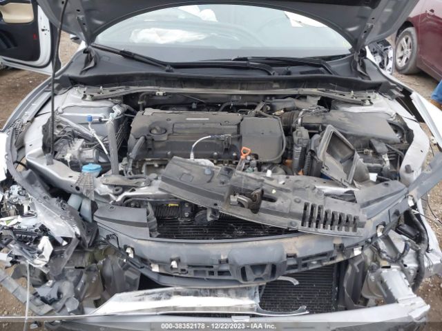 Photo 9 VIN: 1HGCR2F86HA024323 - HONDA ACCORD 