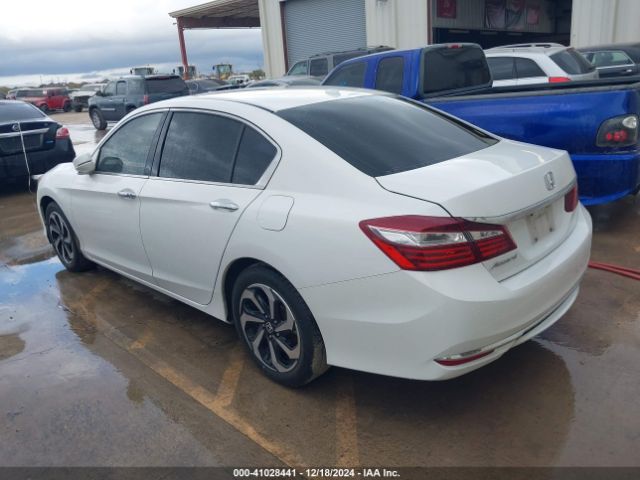 Photo 2 VIN: 1HGCR2F86HA071853 - HONDA ACCORD 