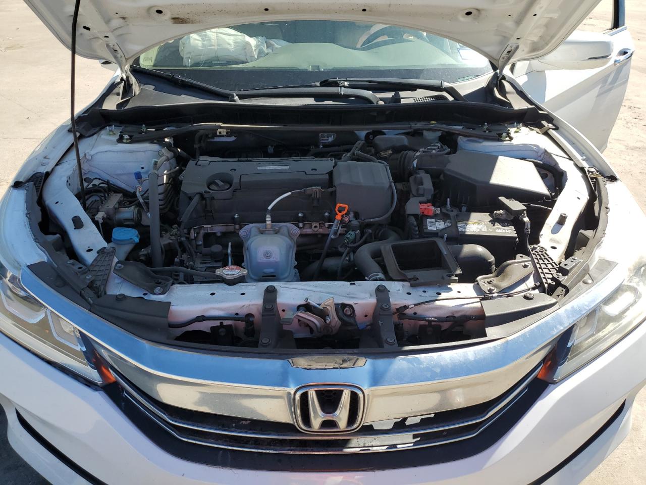 Photo 10 VIN: 1HGCR2F86HA075840 - HONDA ACCORD 