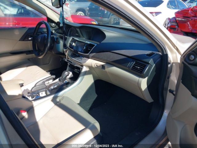 Photo 4 VIN: 1HGCR2F87DA134629 - HONDA ACCORD 