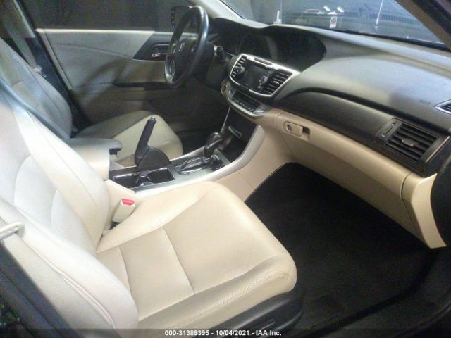 Photo 4 VIN: 1HGCR2F87DA237050 - HONDA ACCORD SDN 